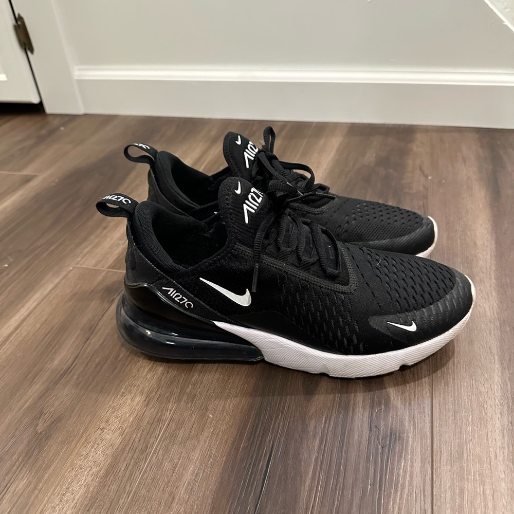 Black and White Womens Nike Air 270